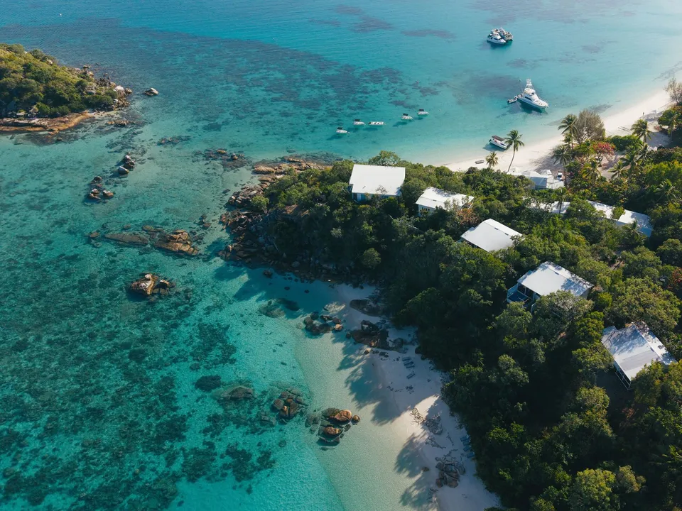 Lizard Island Resort above Anchor Bay