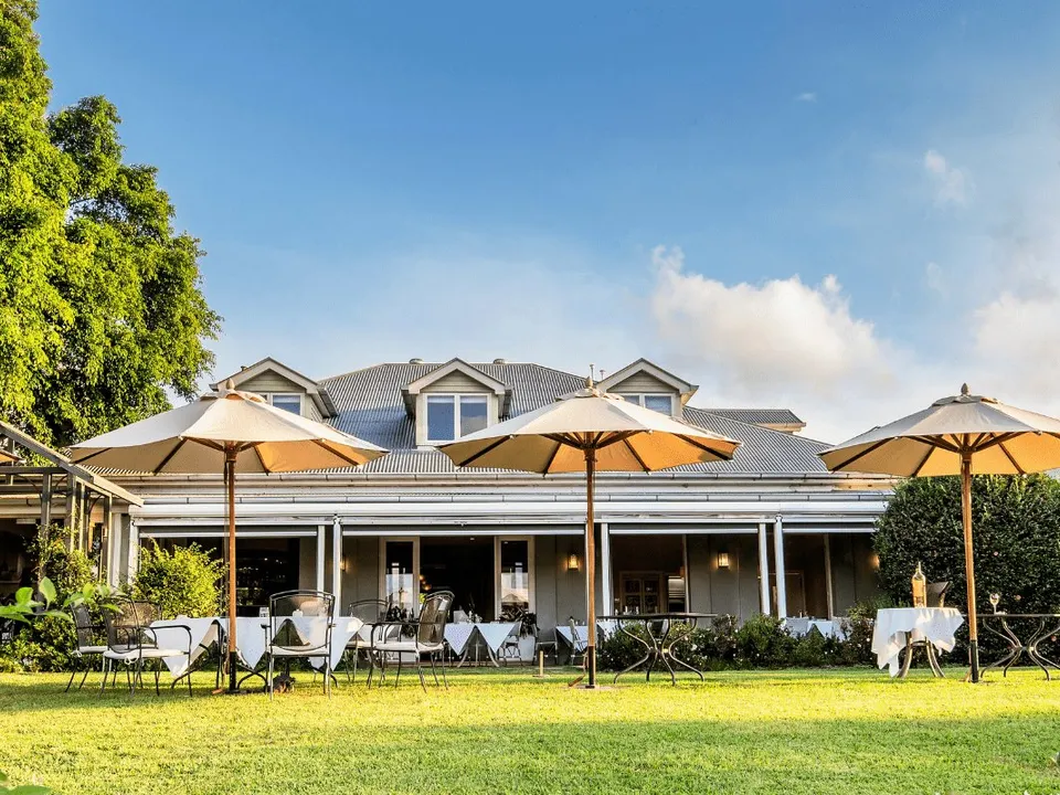 Spicers Clovelly Estate main building and grounds