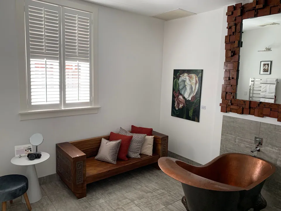 Loveridge Suite with signature copper bathtub