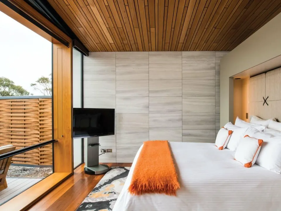 Luxury Suite with Tasmanian timber interiors